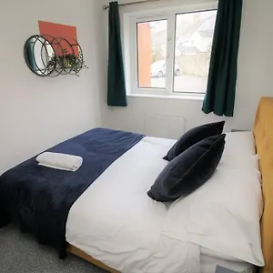  Apartment Thesiger Court - Free Private Parking - By Promise